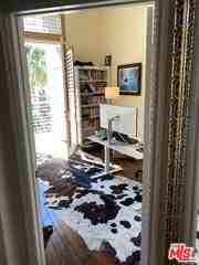 5831 Seawalk Dr - Photo 3 of 8