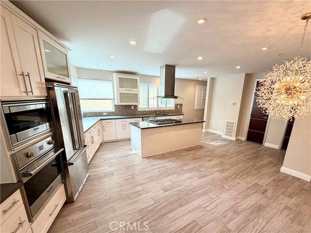 16377 26th St #101 - Photo 7 of 8