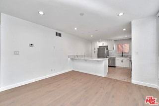 843 4th St #103 - Photo 4 of 8