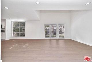 843 4th St #103 - Photo 6 of 8