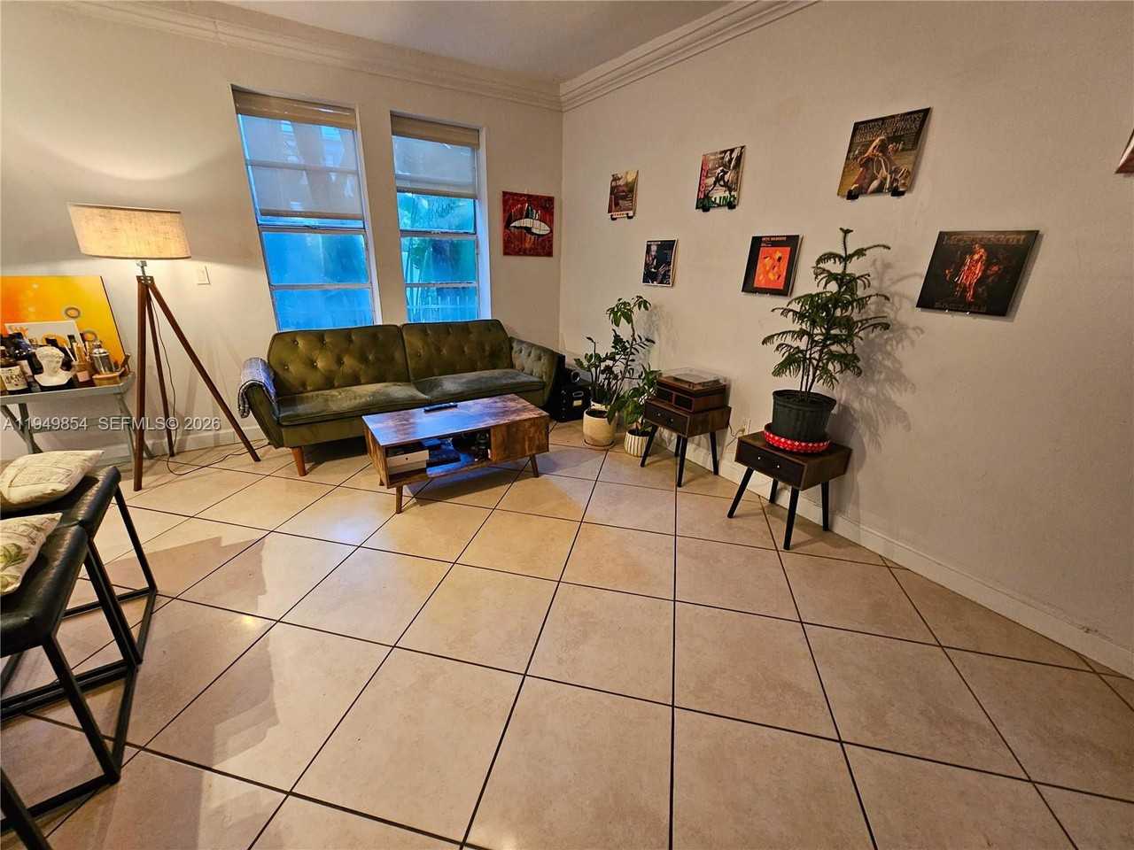 1559 Michigan Ave #104 - Photo 3 of 8