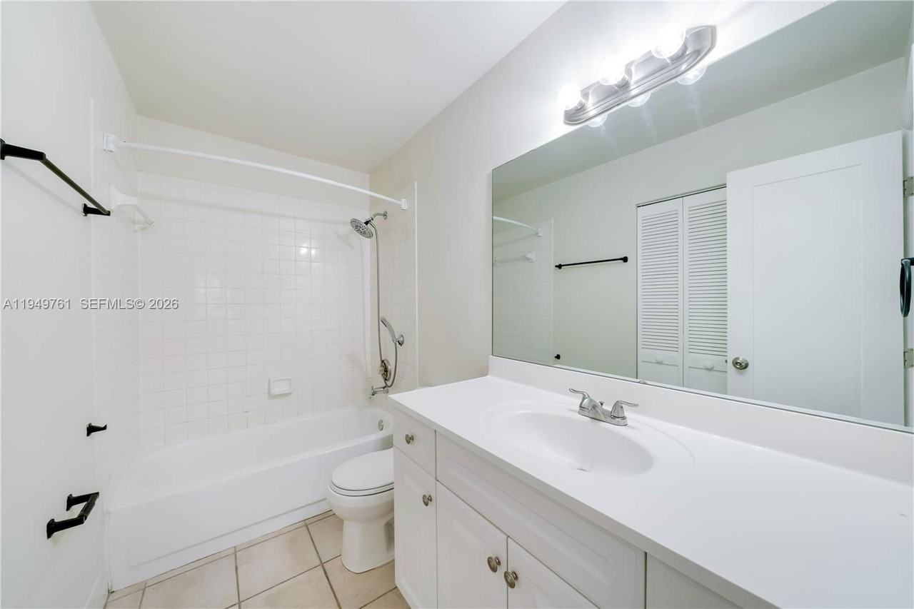 14847 Sw 104th St #10-203 - Photo 7 of 8