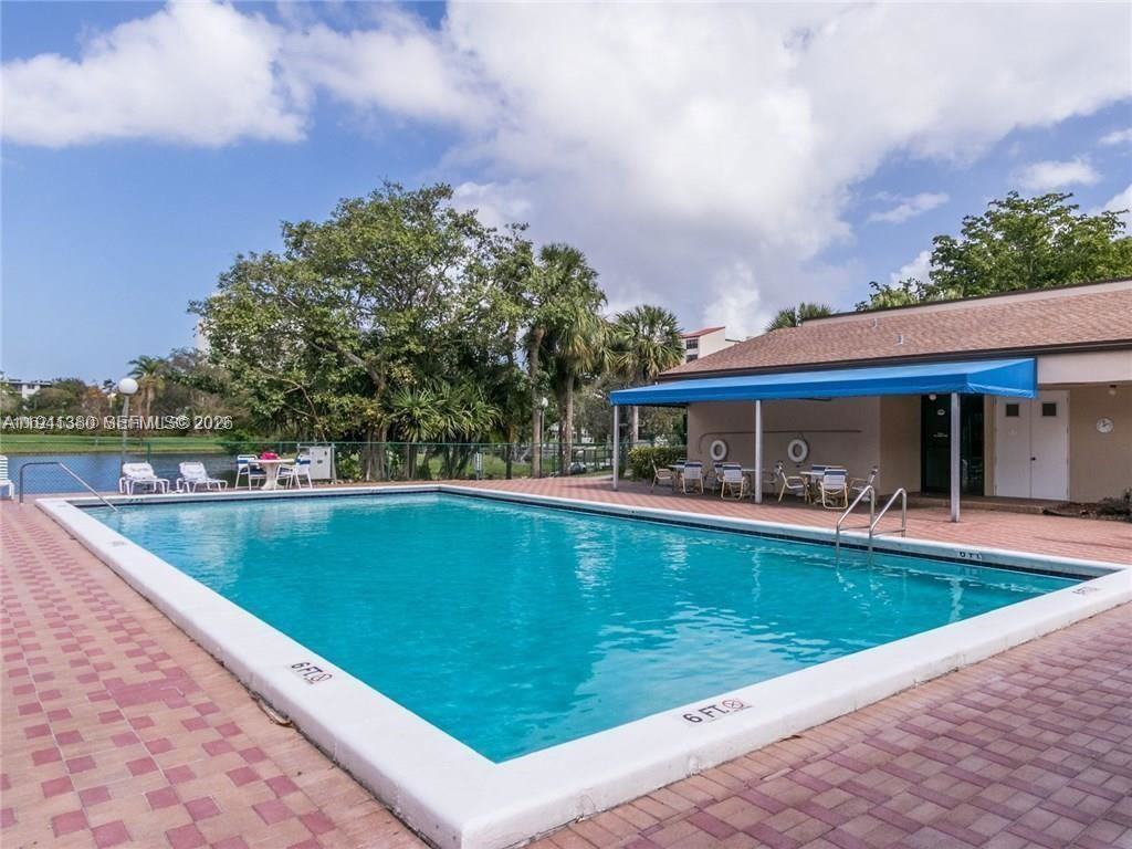 2312 S Cypress Bend Dr #120 - Photo 2 of 8