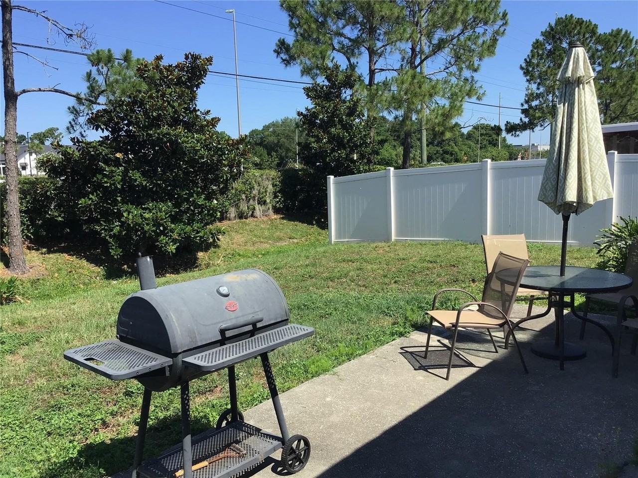 10523 Opus Dr - Photo 5 of 15