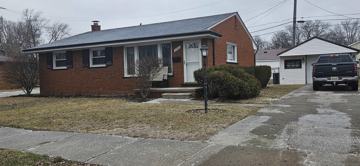 featured image of 20445 Kenmore Dr