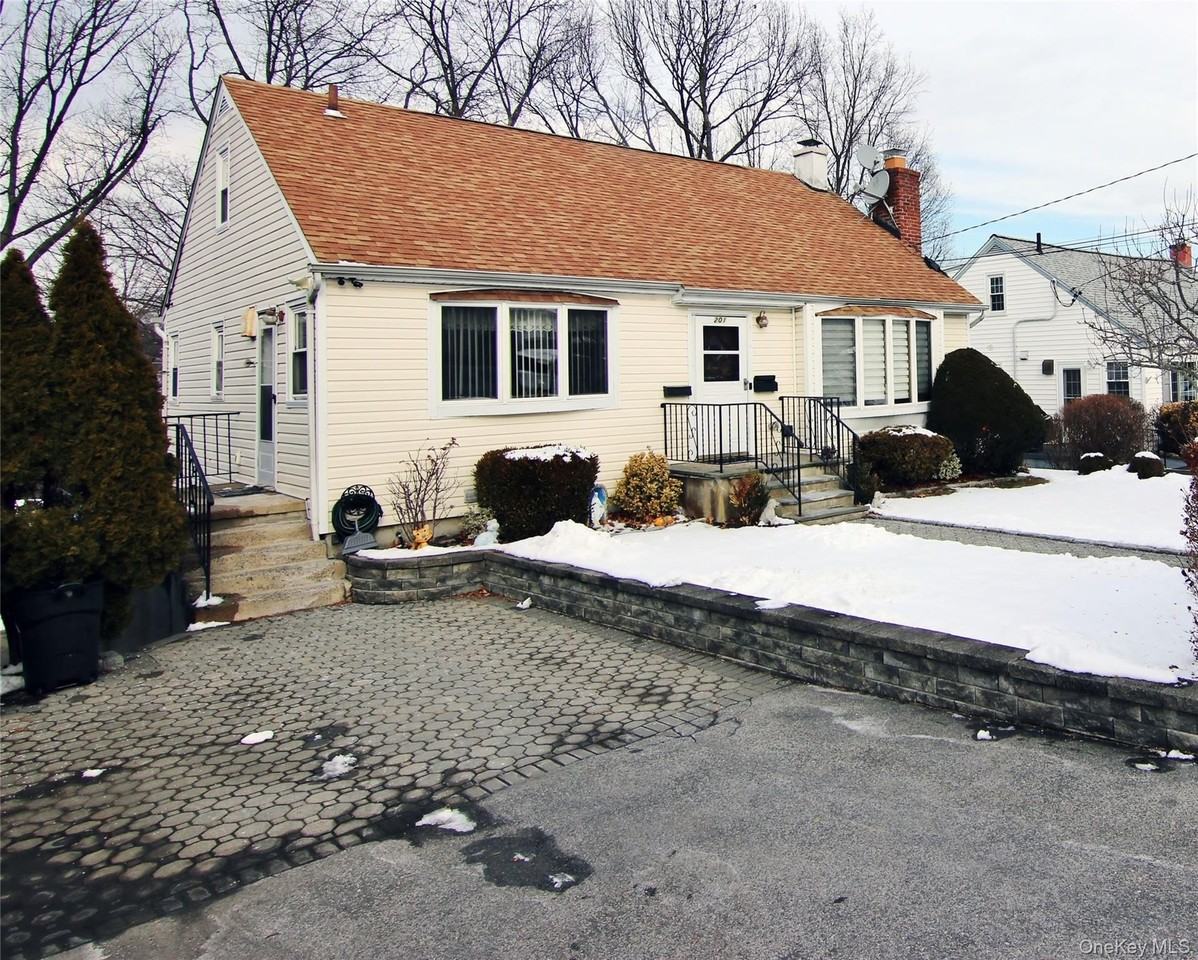 201 Bennett Ave Unit 1 #1 - Photo 2 of 25