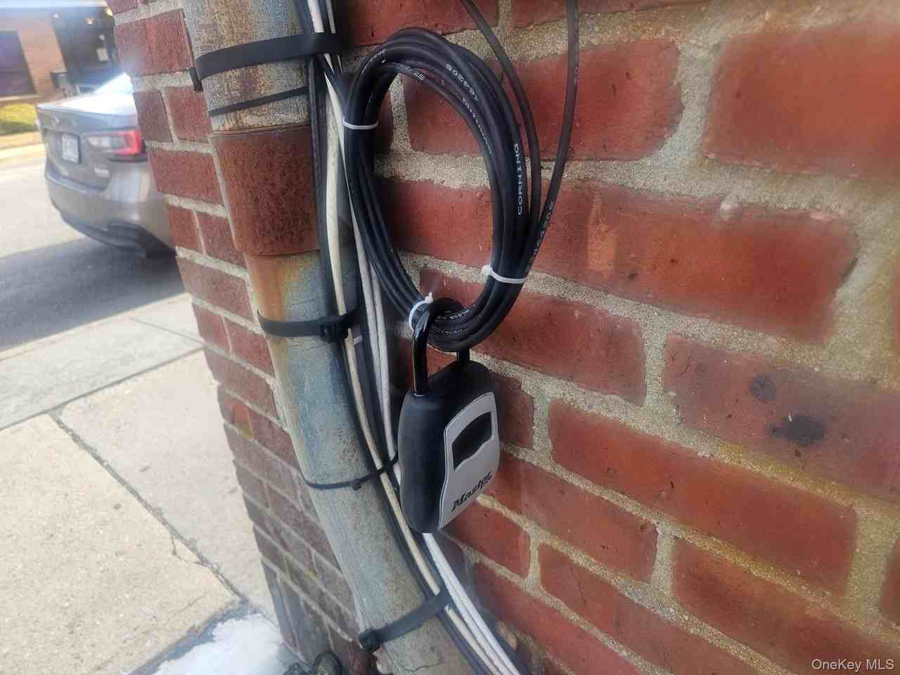 2 Somerset Ave Unit Apt #3 - Photo 4 of 16