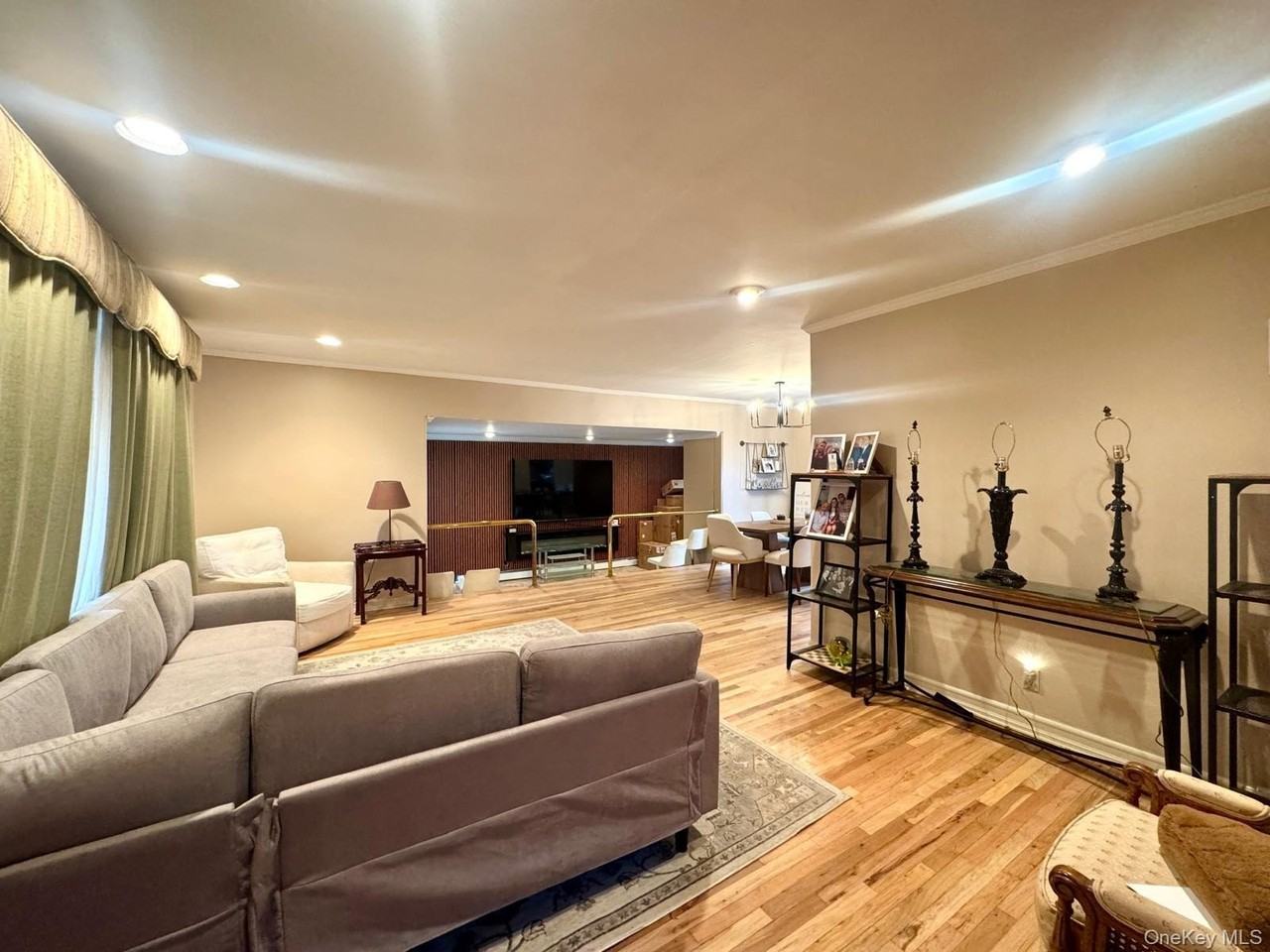 2780 Rockaway Ave - Photo 4 of 15