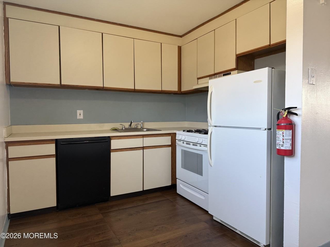 5B Juniper Ln Unit B #B - Photo 6 of 10