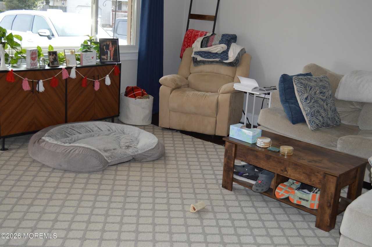 336 Enterprise Dr - Photo 2 of 16