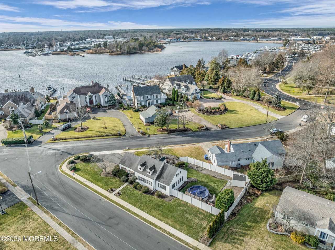 18 Maiden Ln - Photo 3 of 29