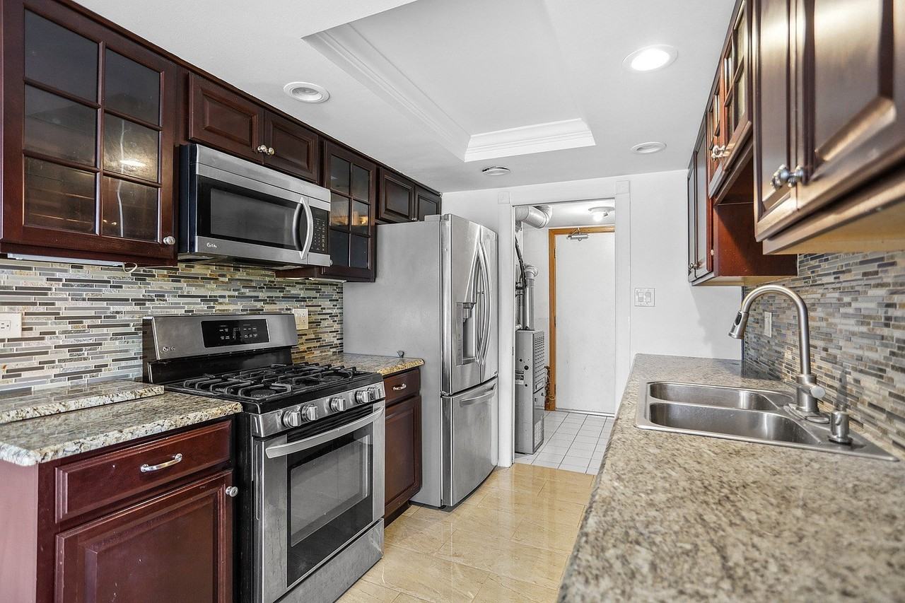 16410 Brementowne Rd - Photo 5 of 18