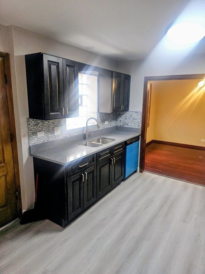 16674 Thornton Ave - Photo 3 of 18