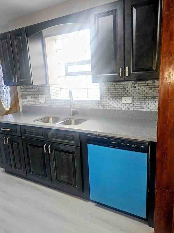 16674 Thornton Ave - Photo 5 of 18