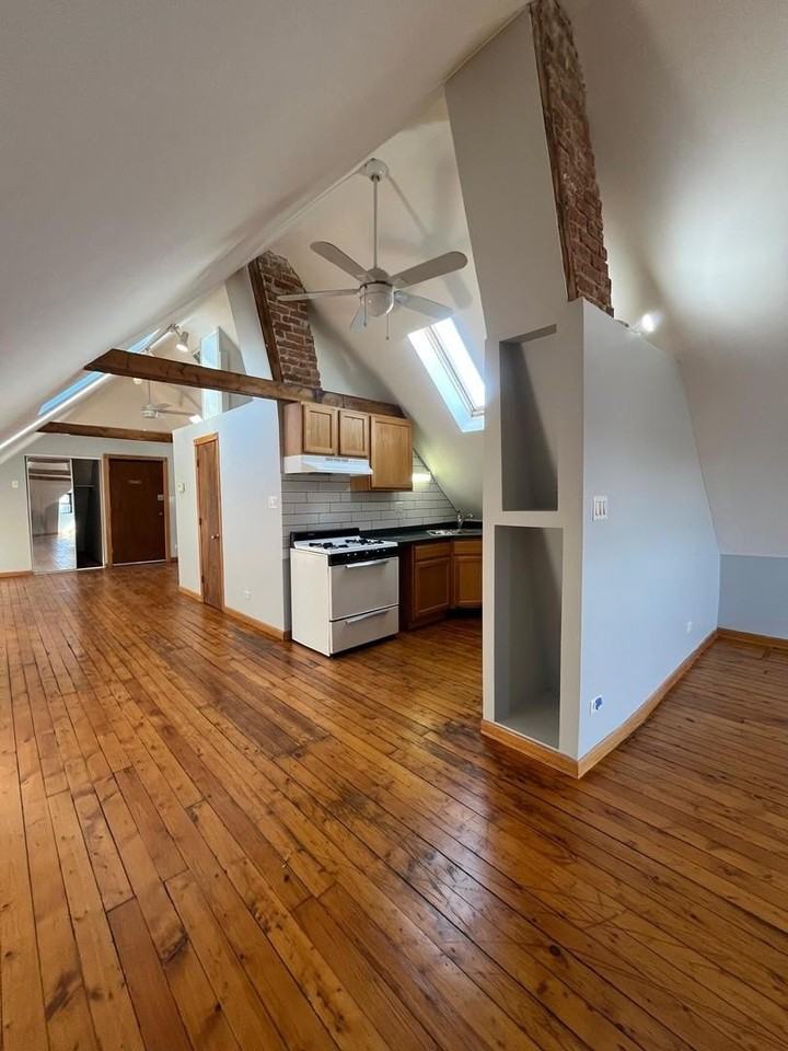 2519 S Millard Ave Unit 4 #4 - Photo 6 of 11