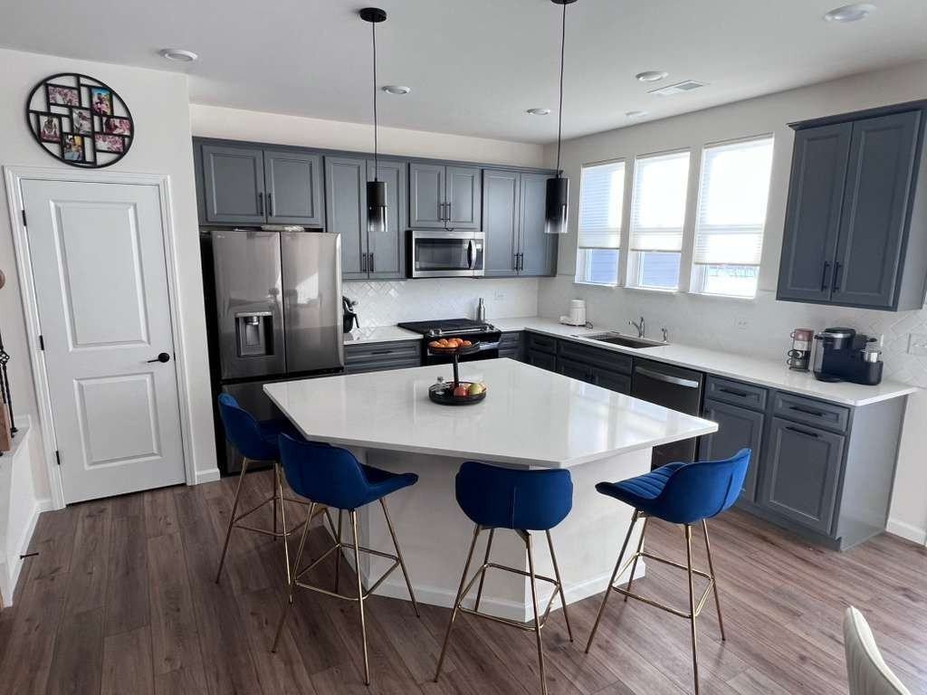 24453 W Kroll Dr - Photo 6 of 19