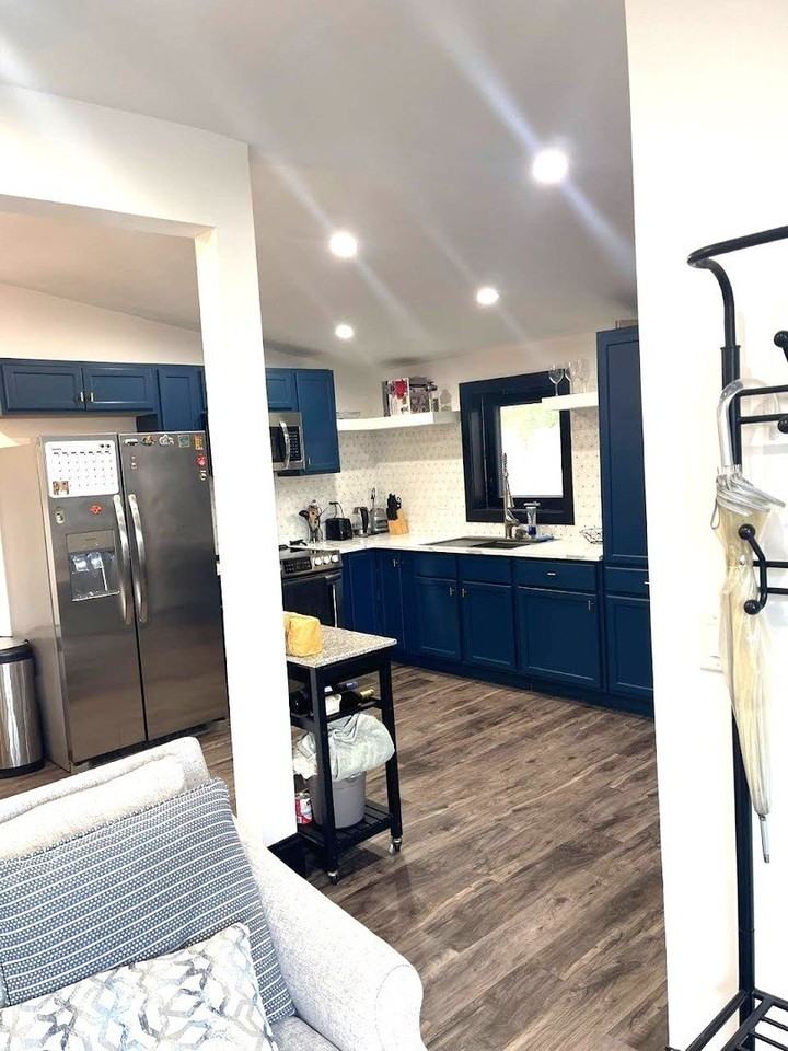 4728 N Kennicott Ave Unit 2 #2 - Photo 6 of 17