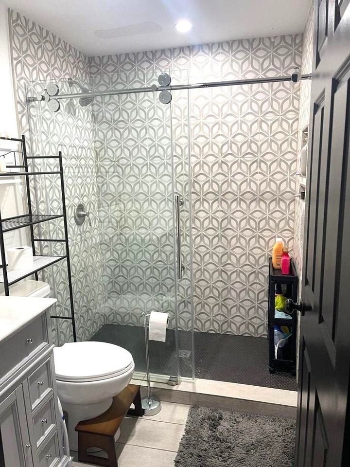 4728 N Kennicott Ave Unit 2 #2 - Photo 7 of 17