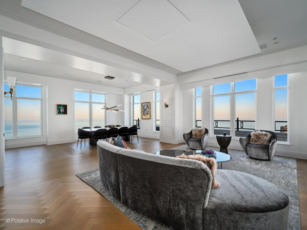 451 E Grand Ave Apt 6012 #6012 - Photo 2 of 36