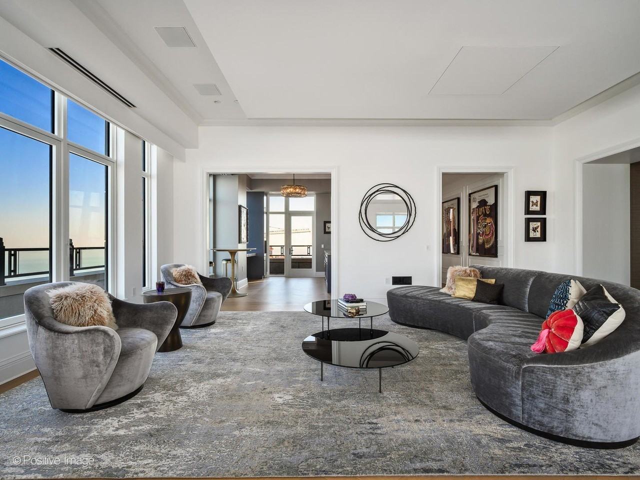 451 E Grand Ave Apt 6012 #6012 - Photo 5 of 36