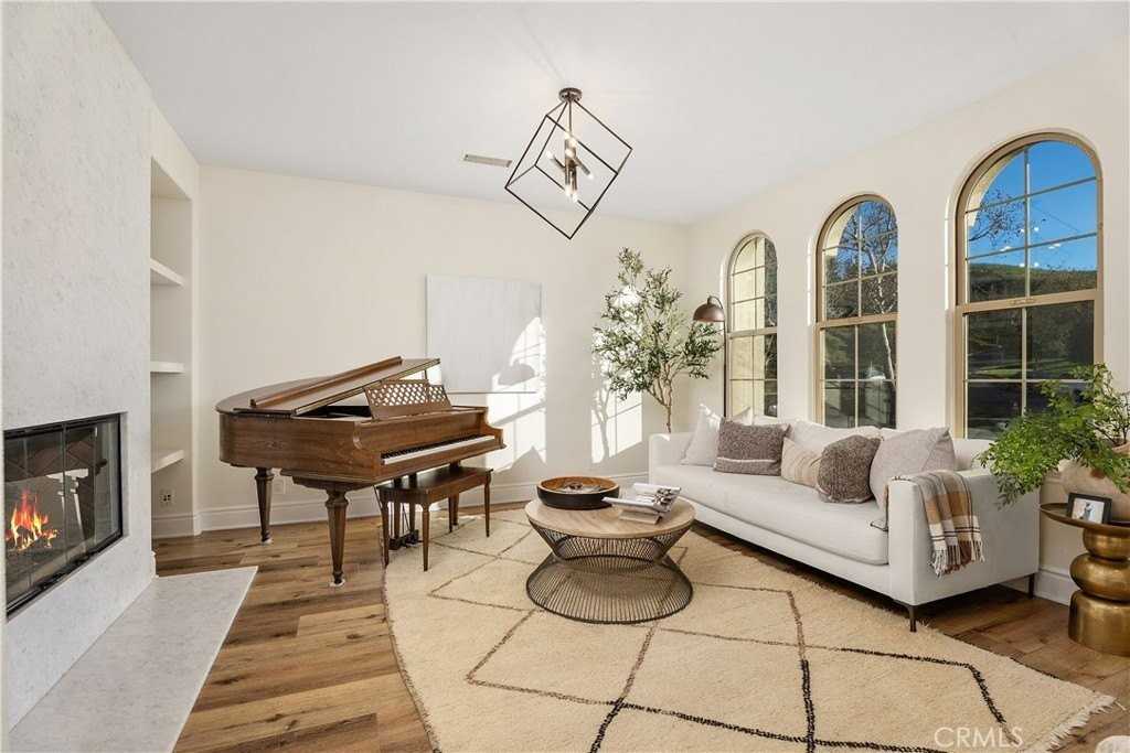 32 Michael Rd - Photo 5 of 44