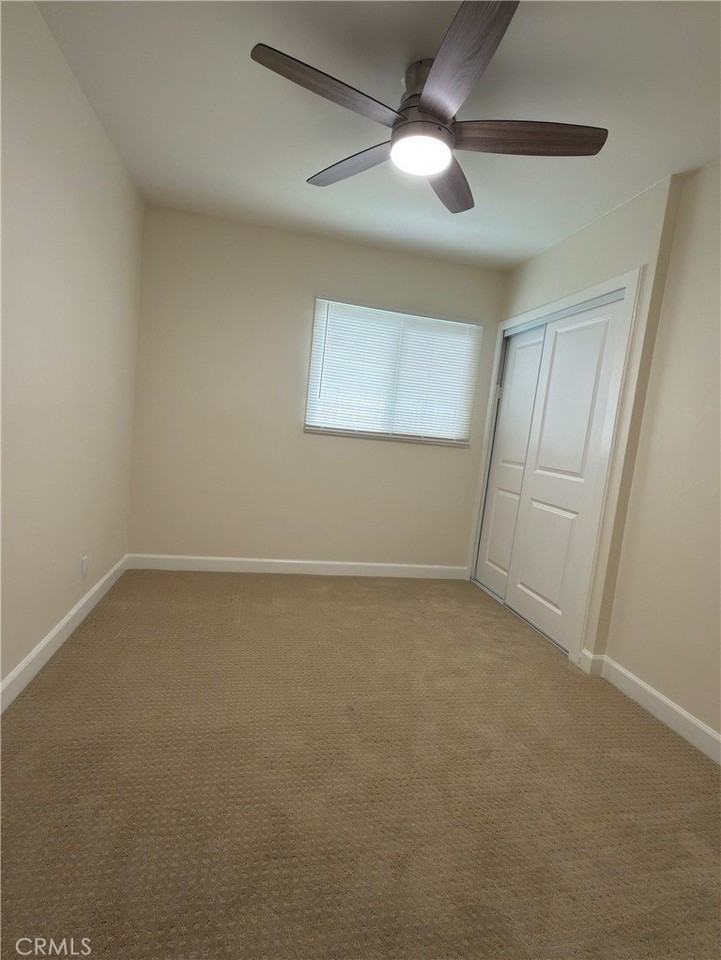 628 N Olive St #C - Photo 3 of 7