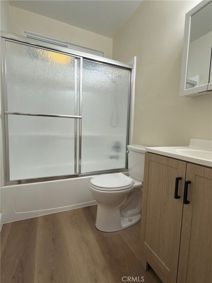 628 N Olive St #C - Photo 4 of 7