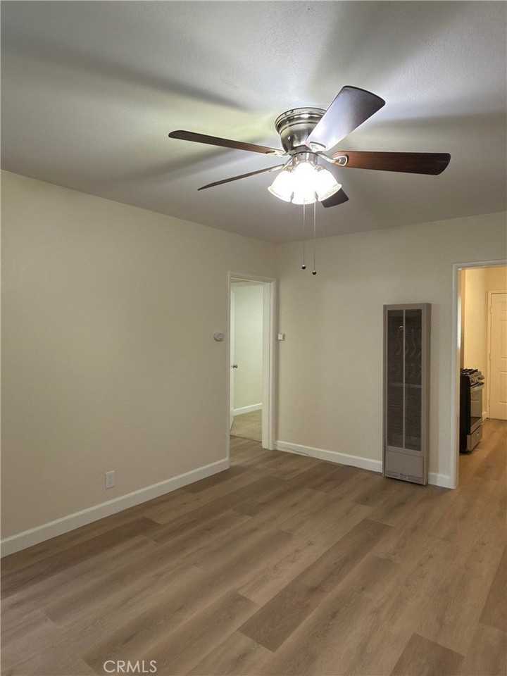 628 N Olive St #C - Photo 7 of 7