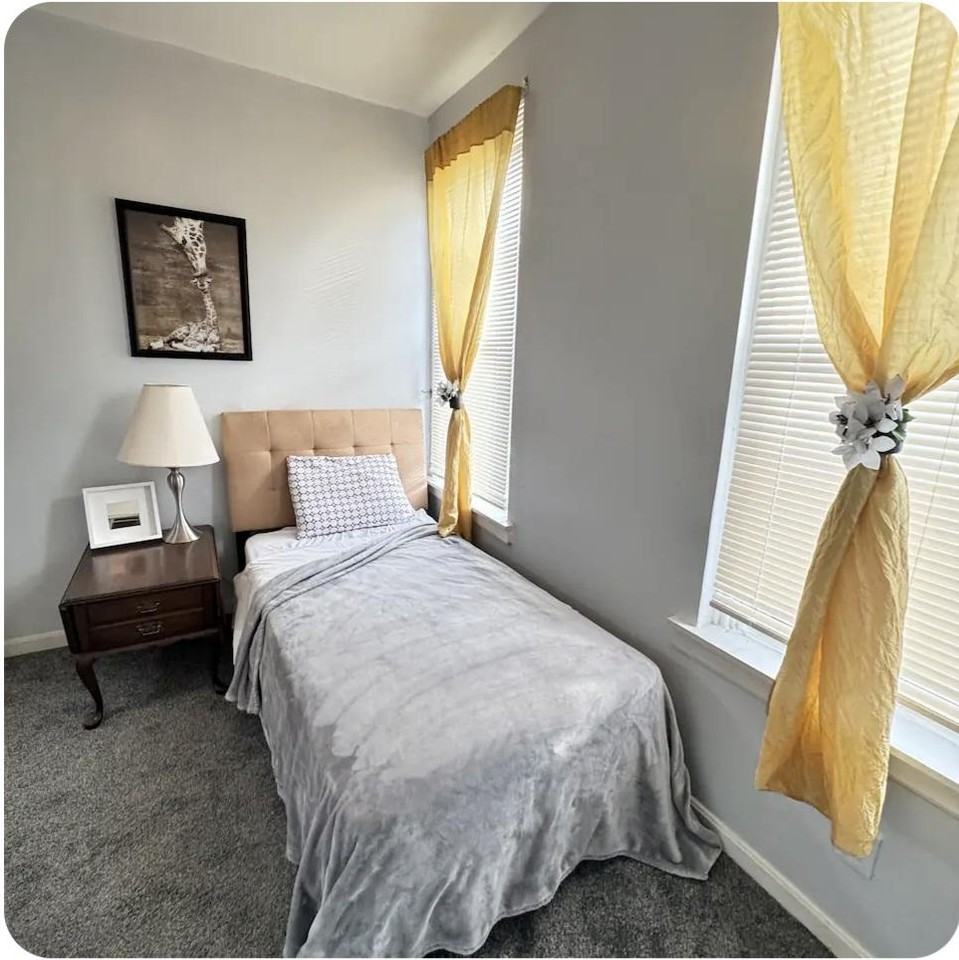 Nicholson St Se - Photo 6 of 8