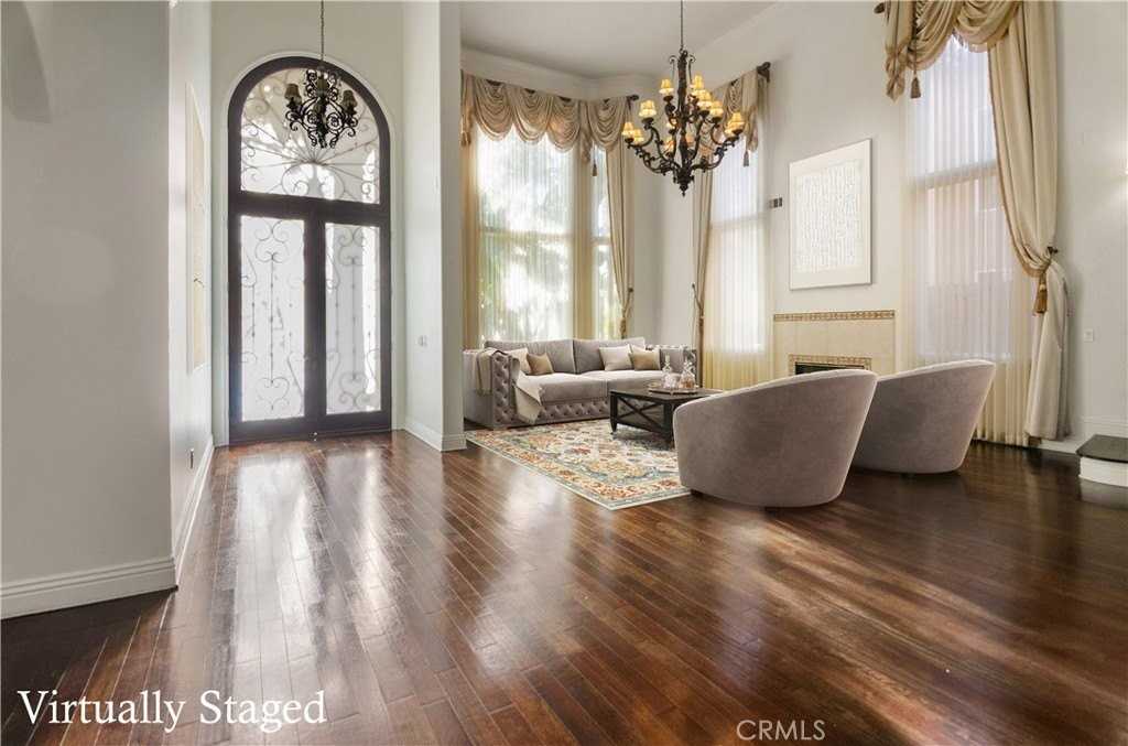 18811 Redwing St - Photo 3 of 38