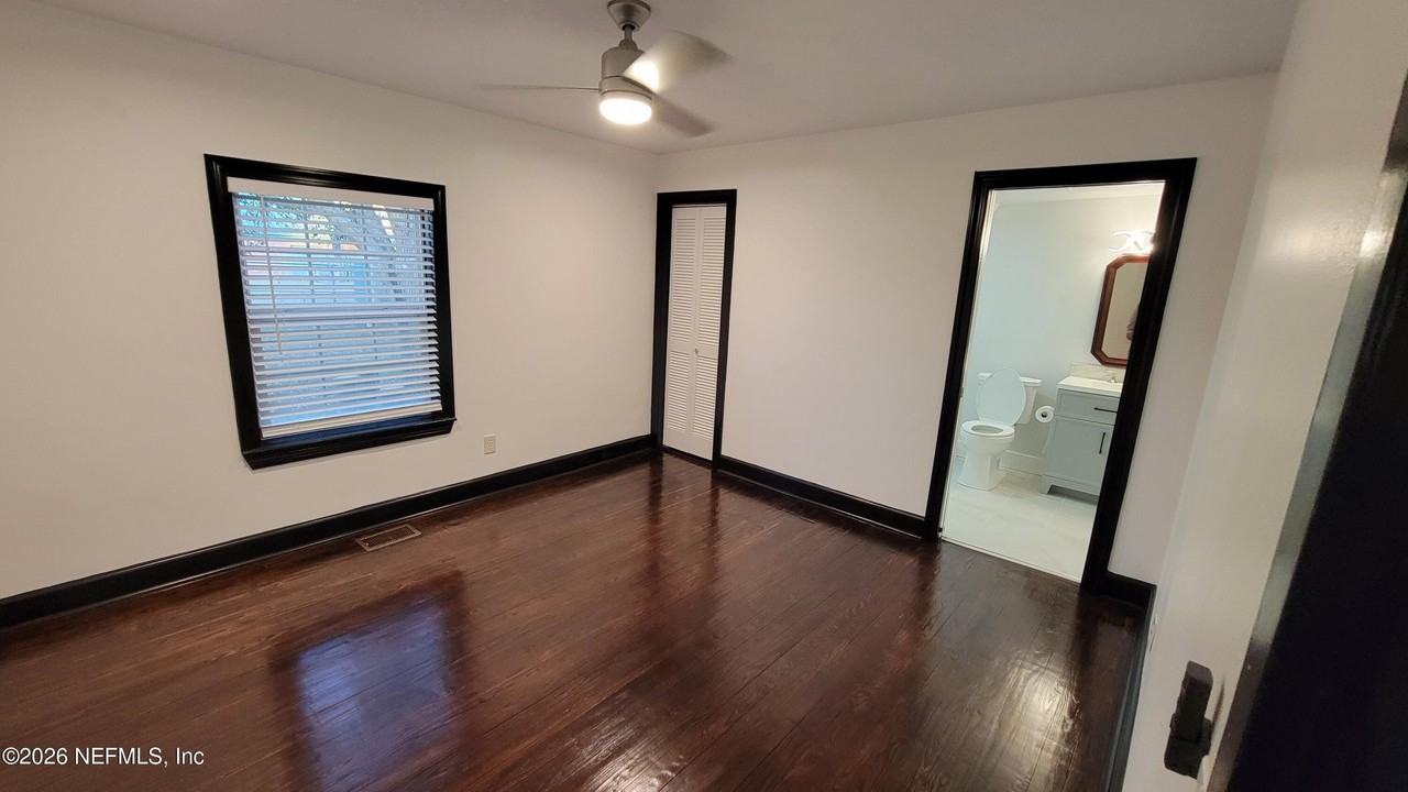 4625 Riverdale Rd - Photo 6 of 20