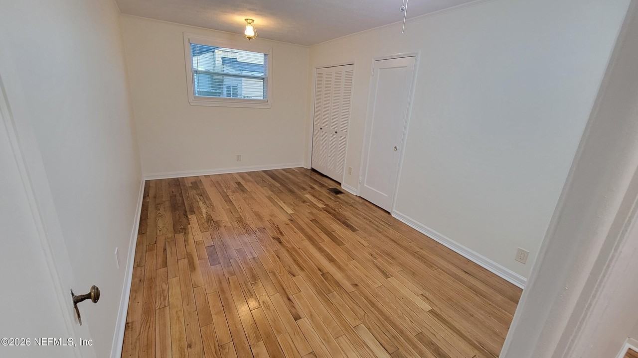 4625 Riverdale Rd - Photo 7 of 20