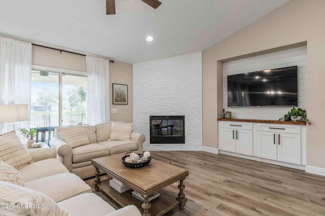 1587 Shelter Cove Dr - Photo 6 of 50