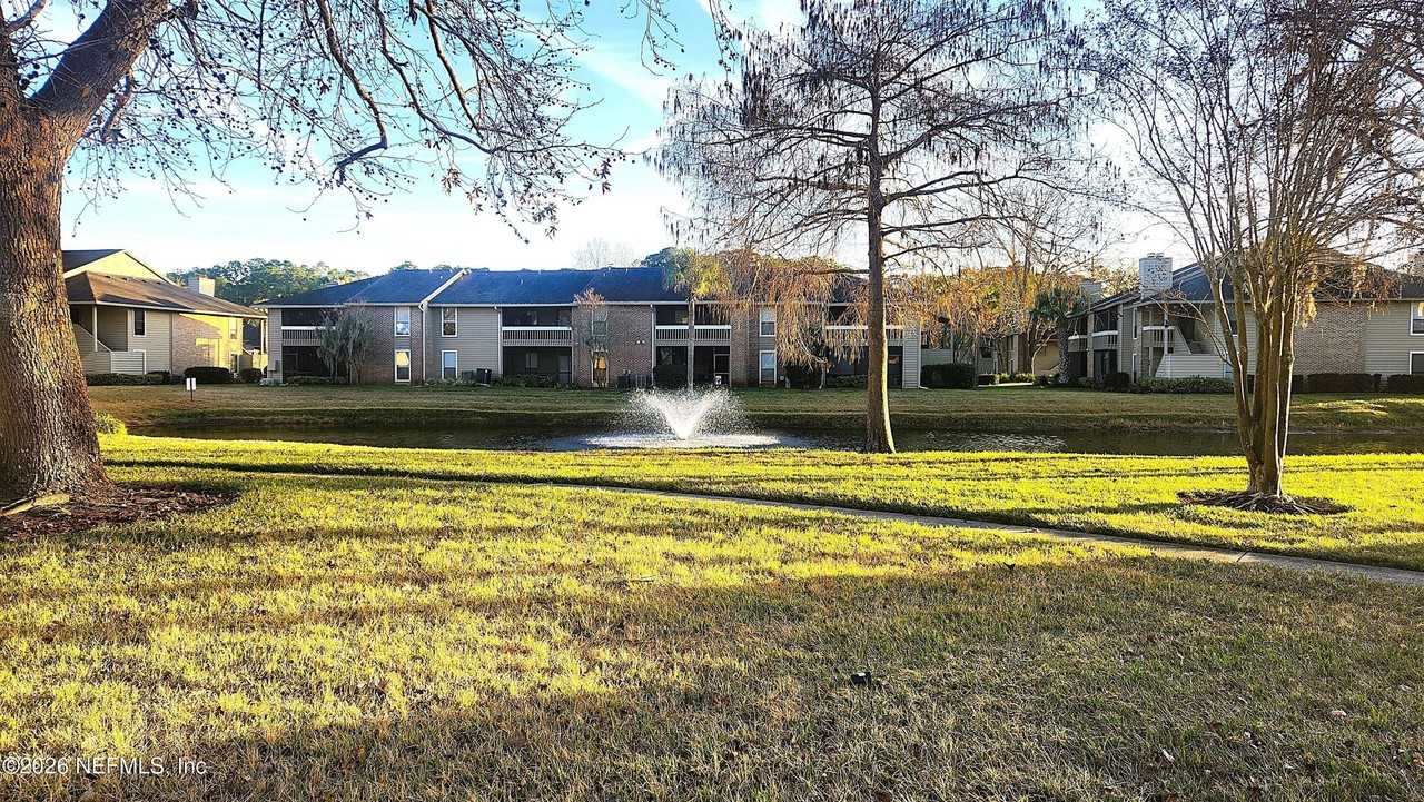 10200 Belle Rive Blvd Apt 256 #256 - Photo 2 of 15