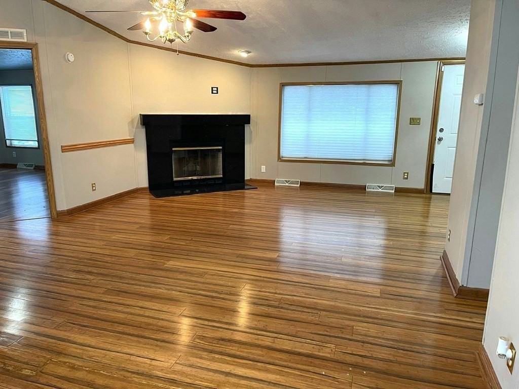 509 Maureen Ct #509 - Photo 4 of 23