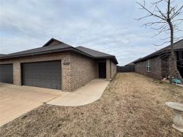 featured image of 1852 Cypress Ln