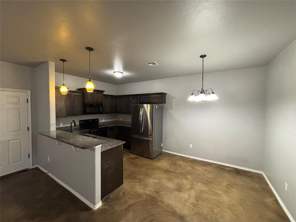 1852 Cypress Ln - Photo 4 of 11