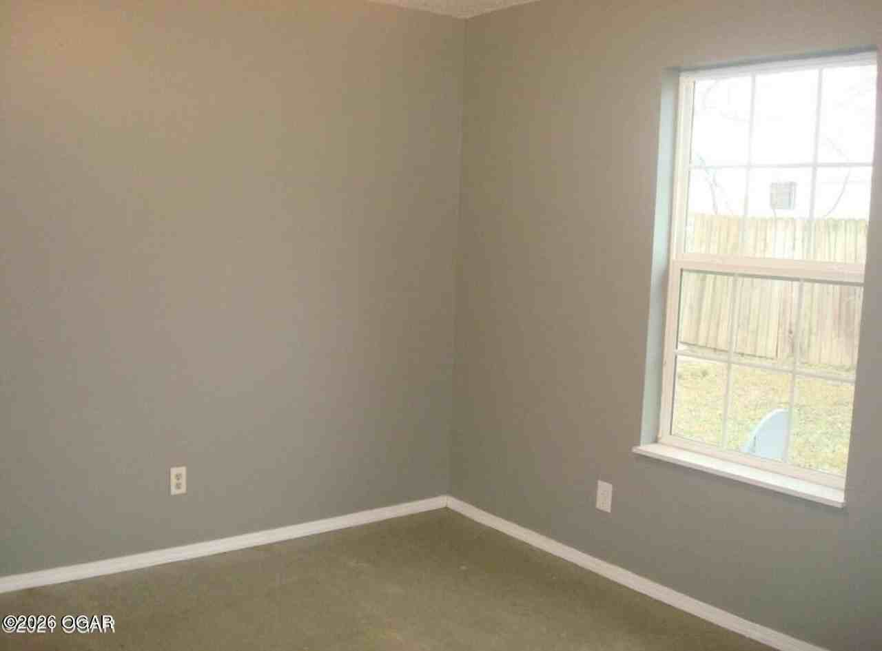 309 N Lincoln St - Photo 5 of 8