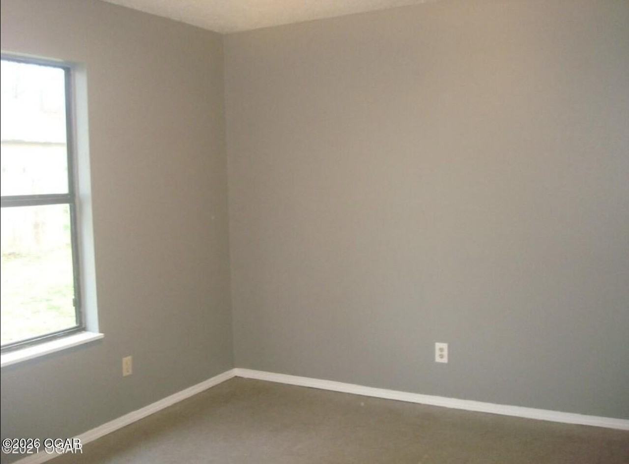 309 N Lincoln St - Photo 6 of 8