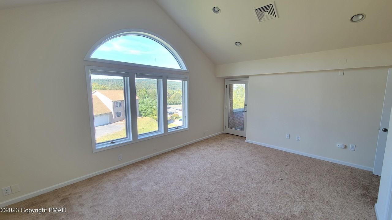 115 Imperial Dr Unit 201 #201 - Photo 6 of 18