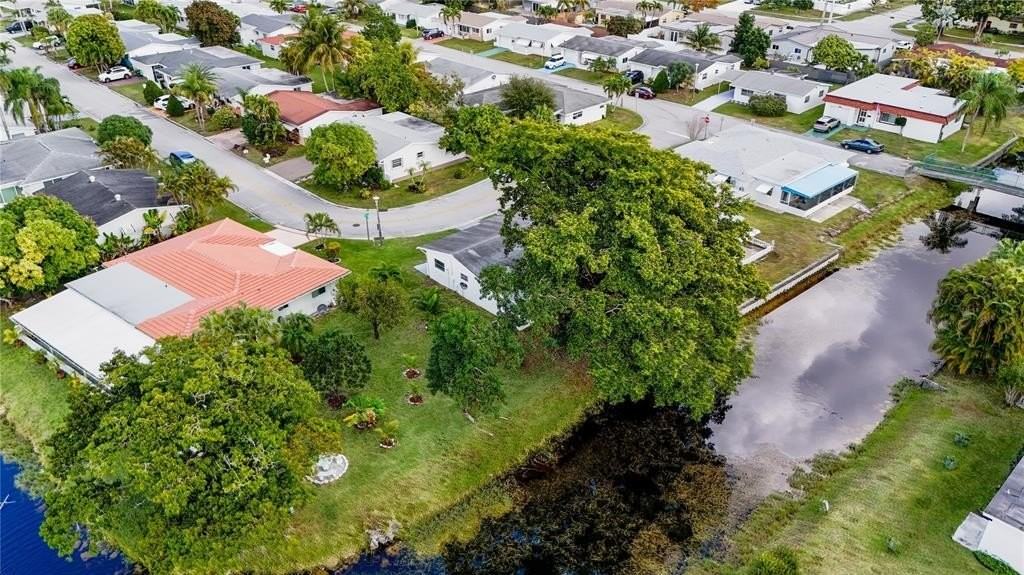 6680 Nw 16th St - Photo 2 of 50