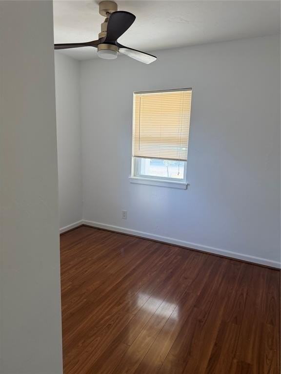 415 44th St - Photo 6 of 8