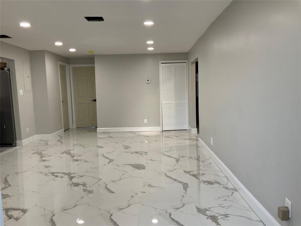 642 Nw 14th Way - Photo 7 of 36