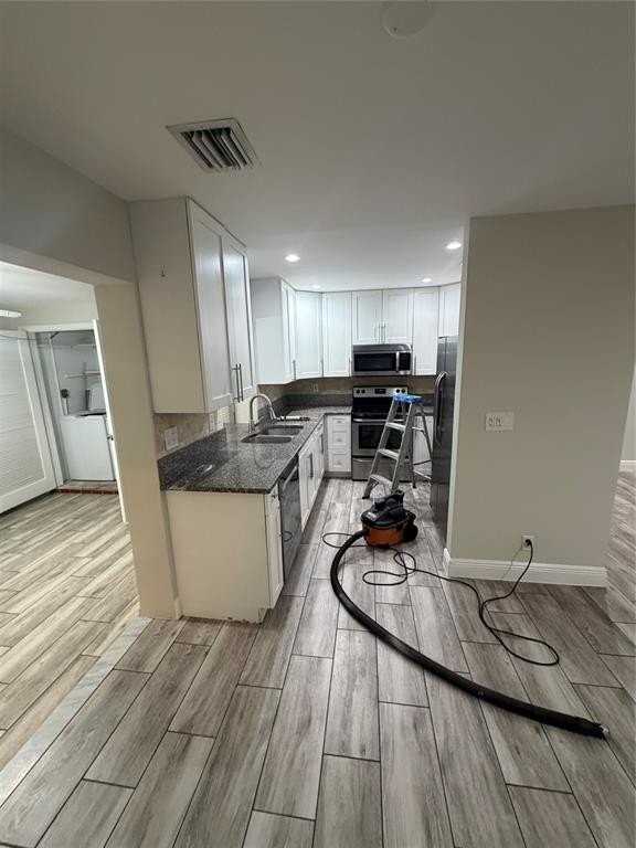 3220 Ne 5th Dr - Photo 3 of 11