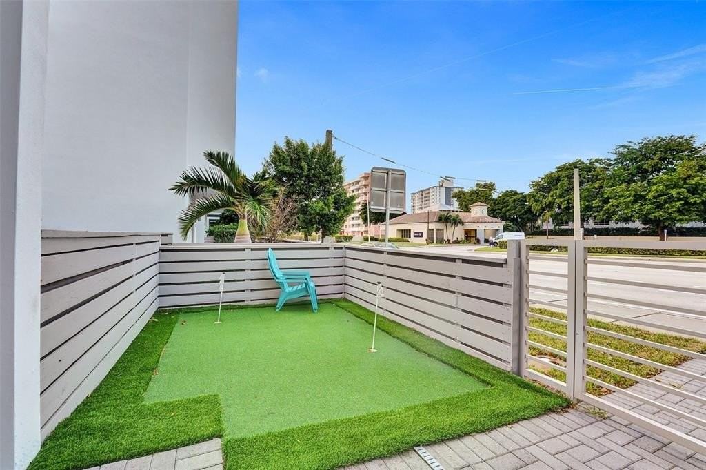 1371 N Ocean Blvd - Photo 3 of 50