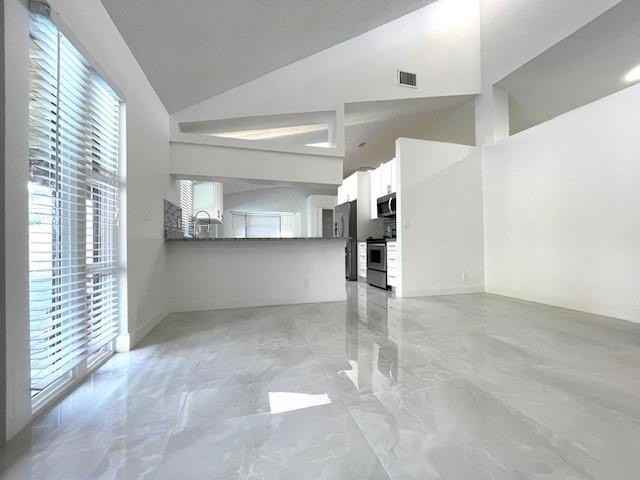 1712 Nw 91st Ave - Photo 5 of 39