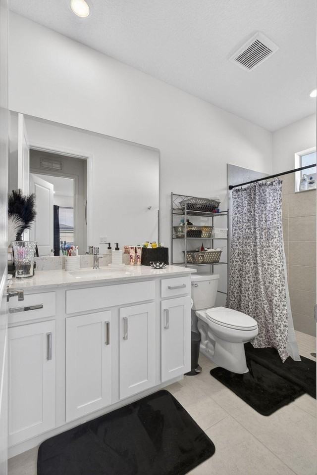 1543 Stockbridge St - Photo 5 of 50