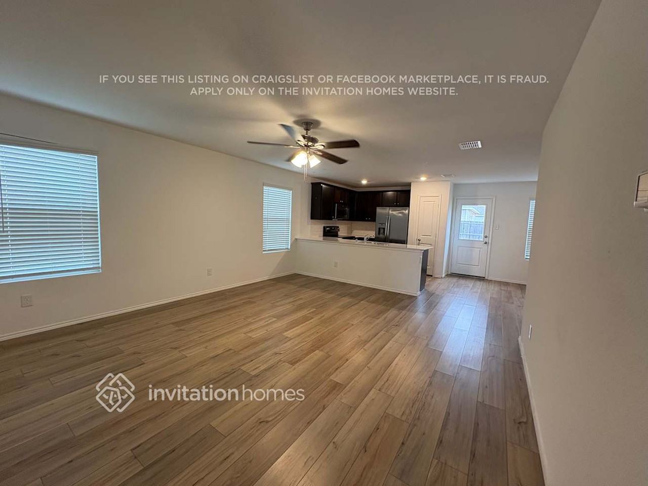 1339 Mosely Cir - Photo 3 of 17