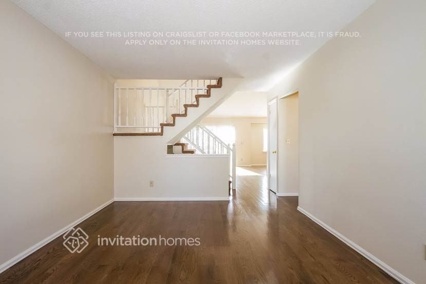 19430 E Brown Dr - Photo 2 of 16