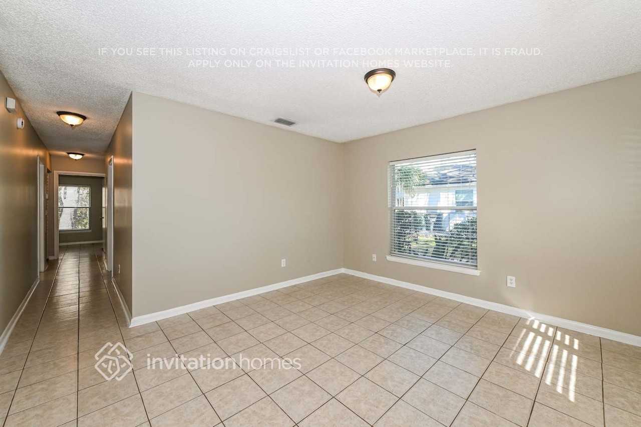 91 Donner Rd - Photo 3 of 17